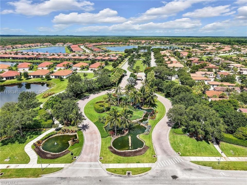 For Sale: $515,000 (3 beds, 3 baths, 2115 Square Feet)