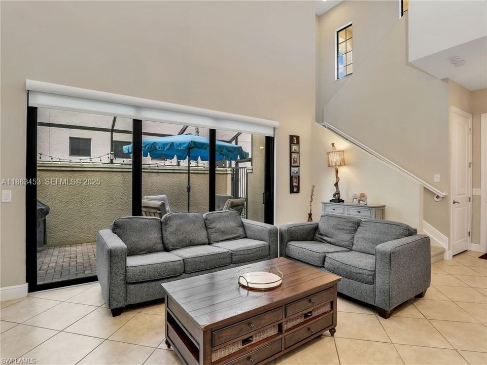 For Sale: $515,000 (3 beds, 3 baths, 2115 Square Feet)