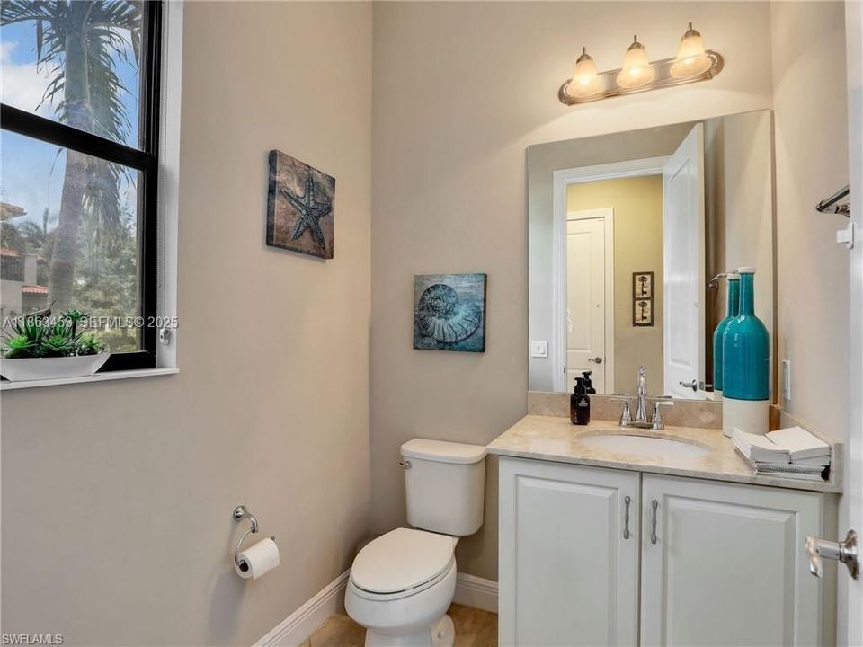 For Sale: $515,000 (3 beds, 3 baths, 2115 Square Feet)