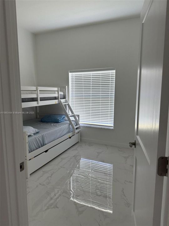 В аренду: $2,950 (3 спален, 2 ванн, 0 Квадратных фут)