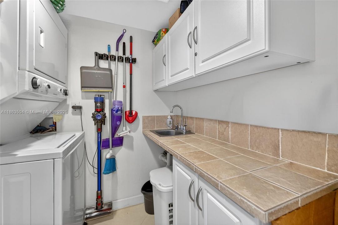 Laundry Room with sink