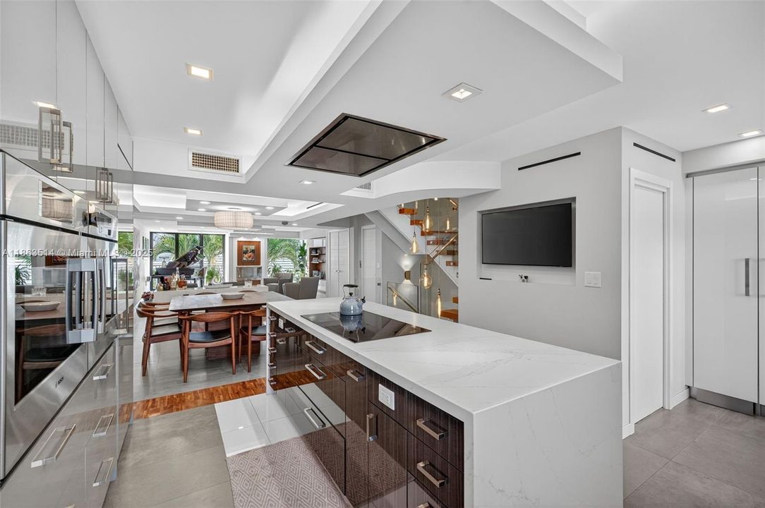 For Sale: $1,993,000 (3 beds, 3 baths, 2844 Square Feet)