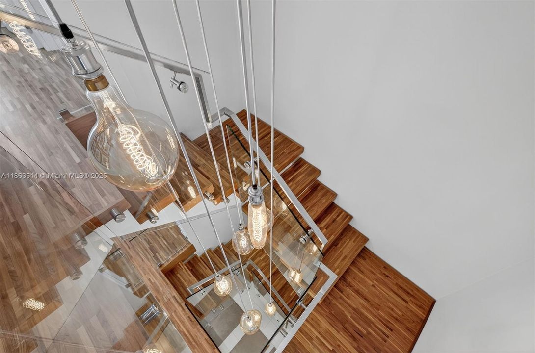 For Sale: $1,993,000 (3 beds, 3 baths, 2844 Square Feet)