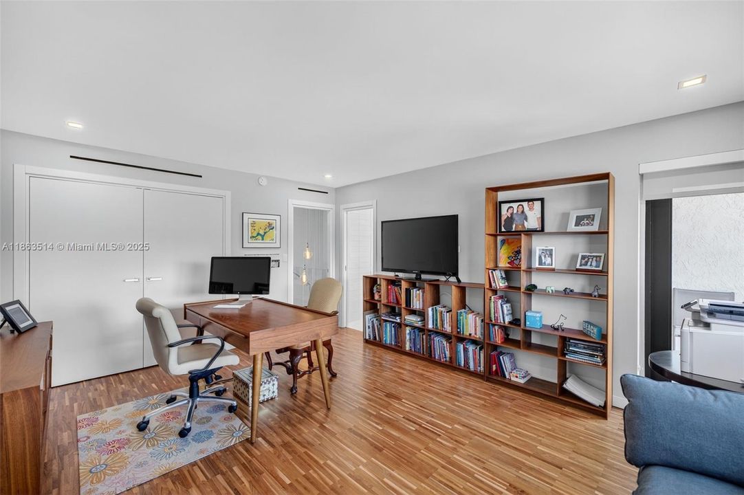 For Sale: $1,993,000 (3 beds, 3 baths, 2844 Square Feet)