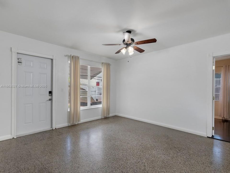 For Sale: $325,000 (3 beds, 1 baths, 0 Square Feet)