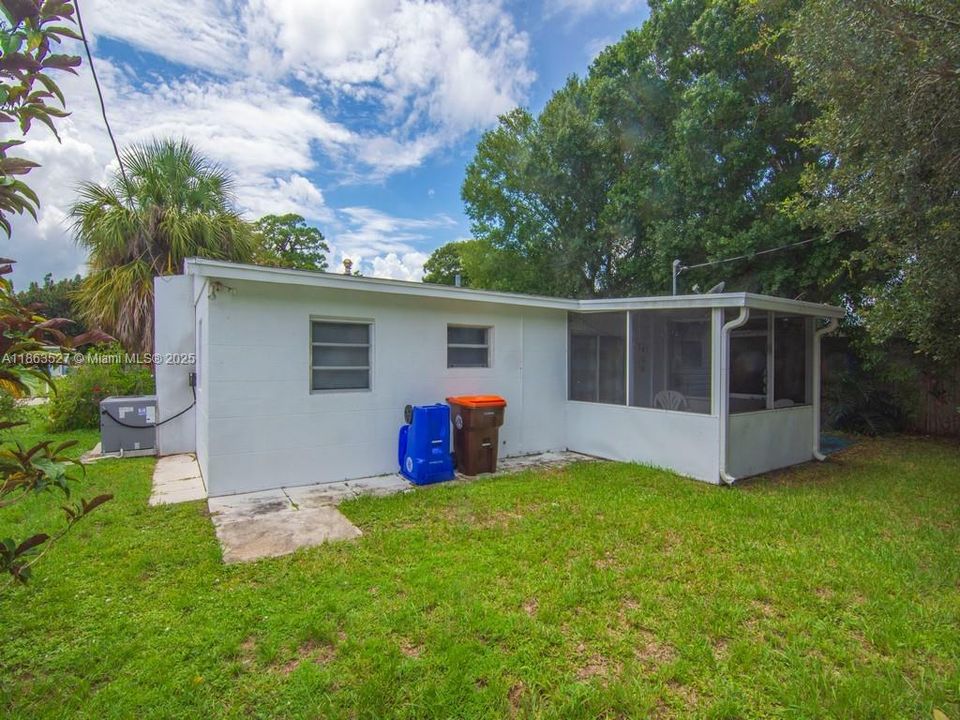 For Sale: $325,000 (3 beds, 1 baths, 0 Square Feet)
