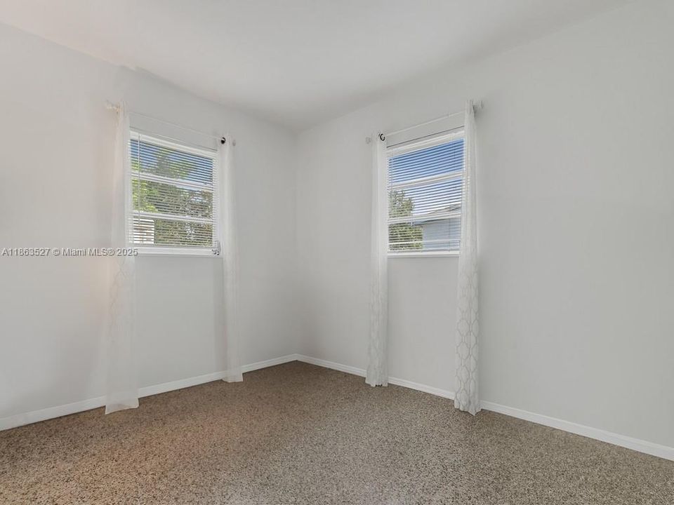 For Sale: $325,000 (3 beds, 1 baths, 0 Square Feet)