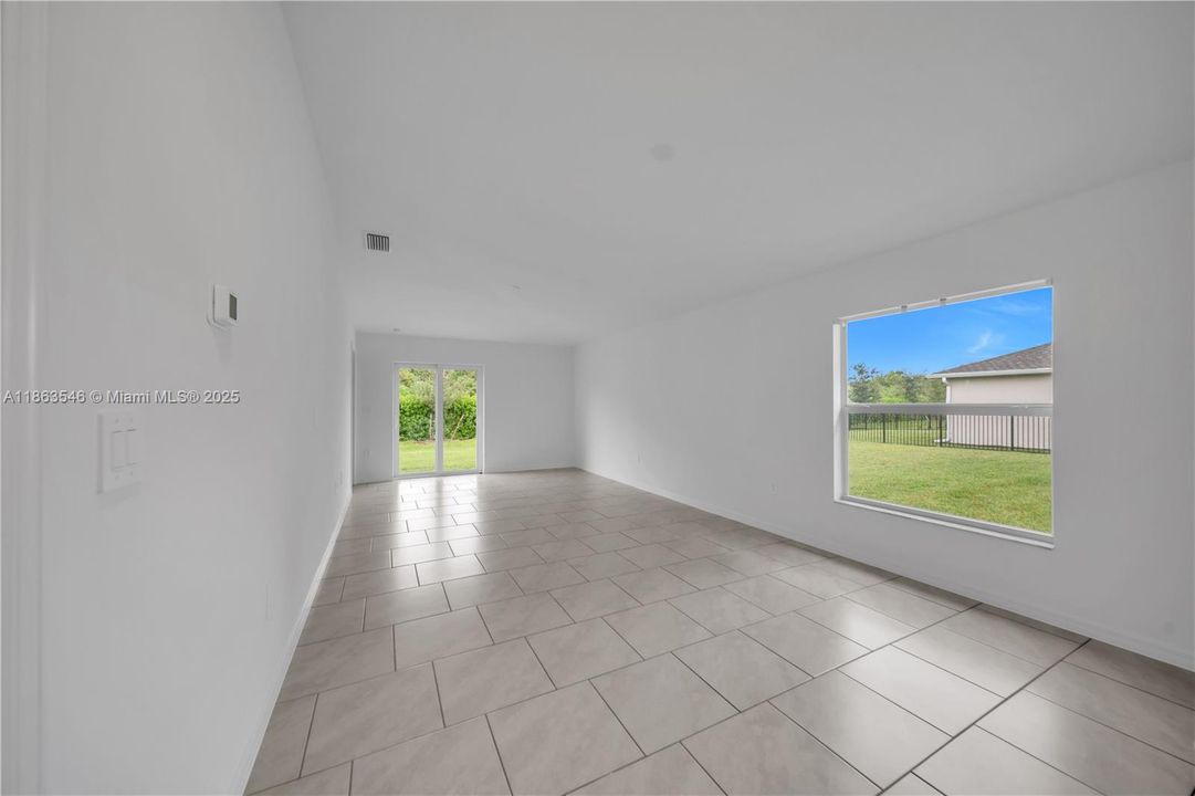 В аренду: $2,300 (3 спален, 2 ванн, 1448 Квадратных фут)