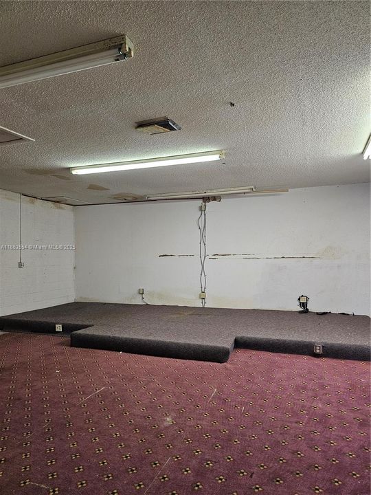 最近售出: $625,000 (0 贝兹, 0 浴室, 0 平方英尺)