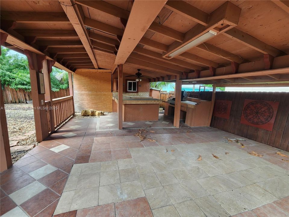 En Renta: $900 (1 camas, 1 baños, 1440 Pies cuadrados)