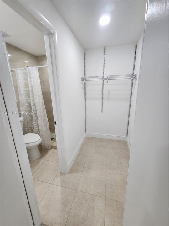 En Renta: $900 (1 camas, 1 baños, 1440 Pies cuadrados)