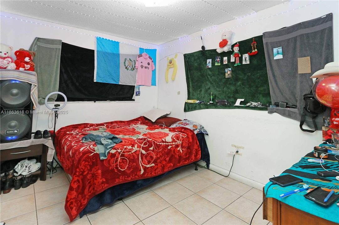 На продажу: $550,000 (0 спален, 0 ванн, 2100 Квадратных фут)