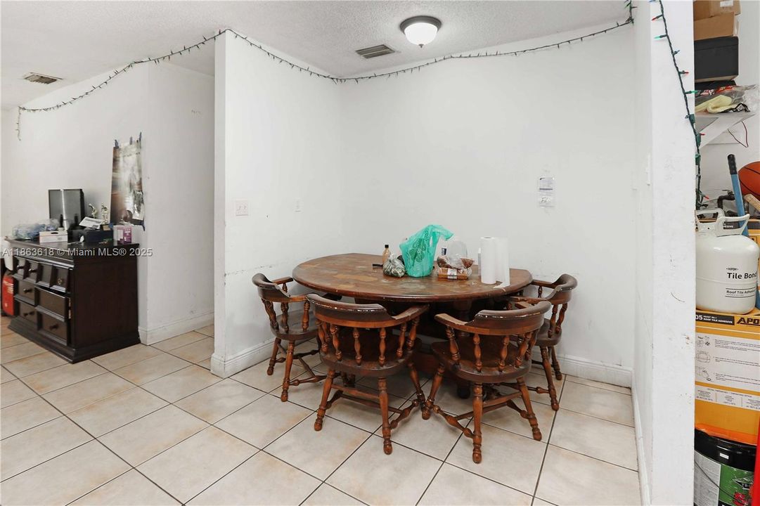 На продажу: $550,000 (0 спален, 0 ванн, 2100 Квадратных фут)