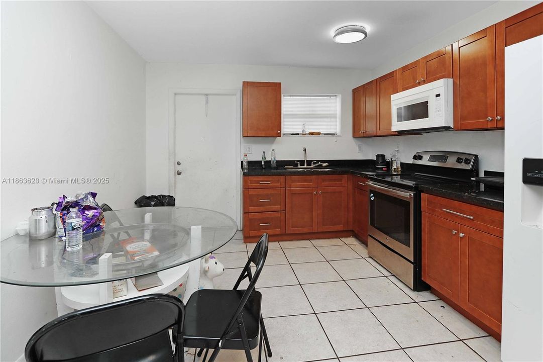 For Sale: $550,000 (0 beds, 0 baths, 2100 Square Feet)