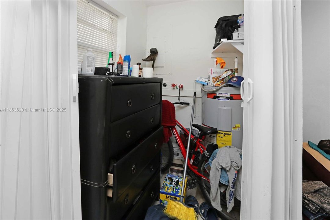 For Sale: $550,000 (0 beds, 0 baths, 2100 Square Feet)