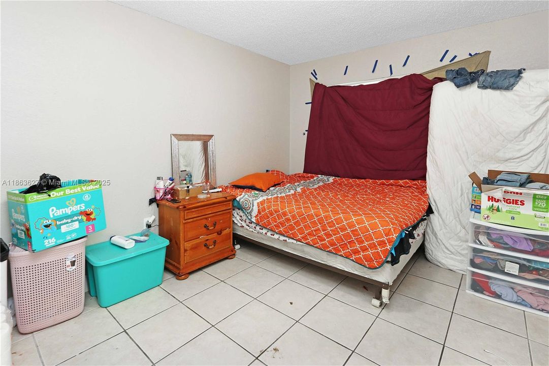 На продажу: $550,000 (0 спален, 0 ванн, 2100 Квадратных фут)