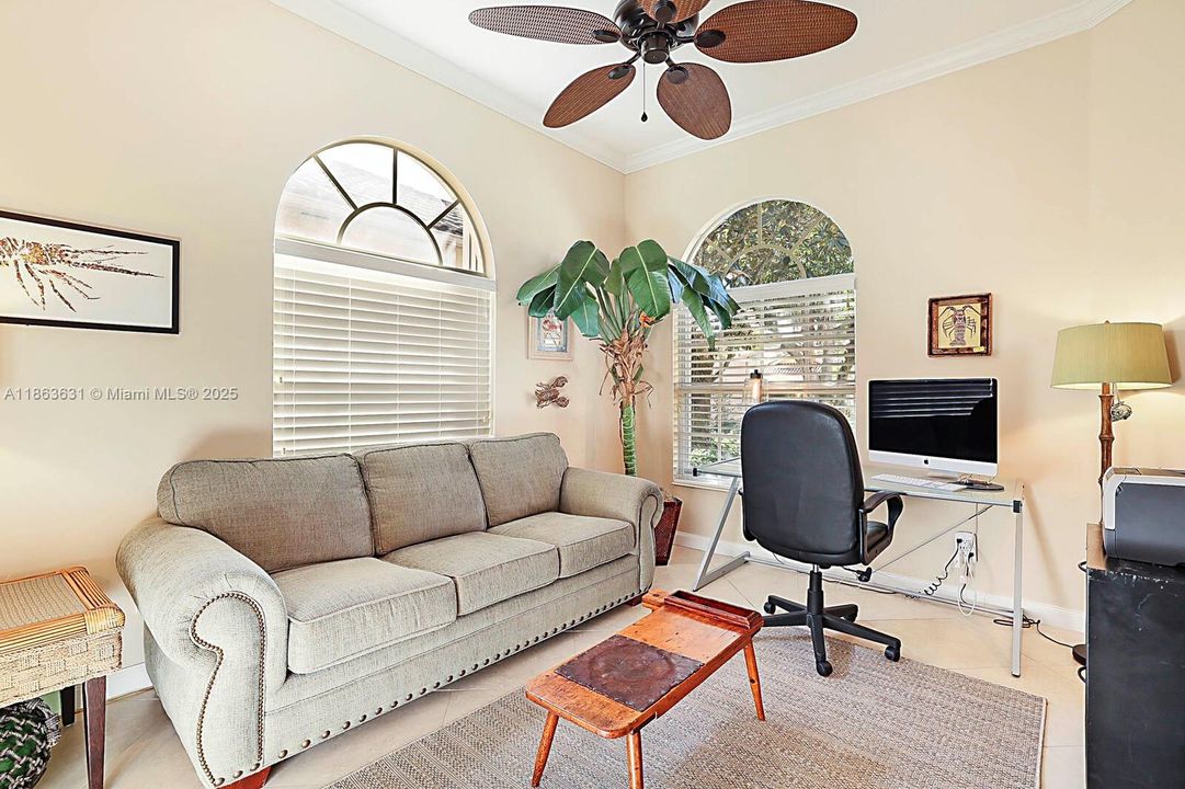 Recently Sold: $619,999 (3 beds, 2 baths, 2000 Square Feet)