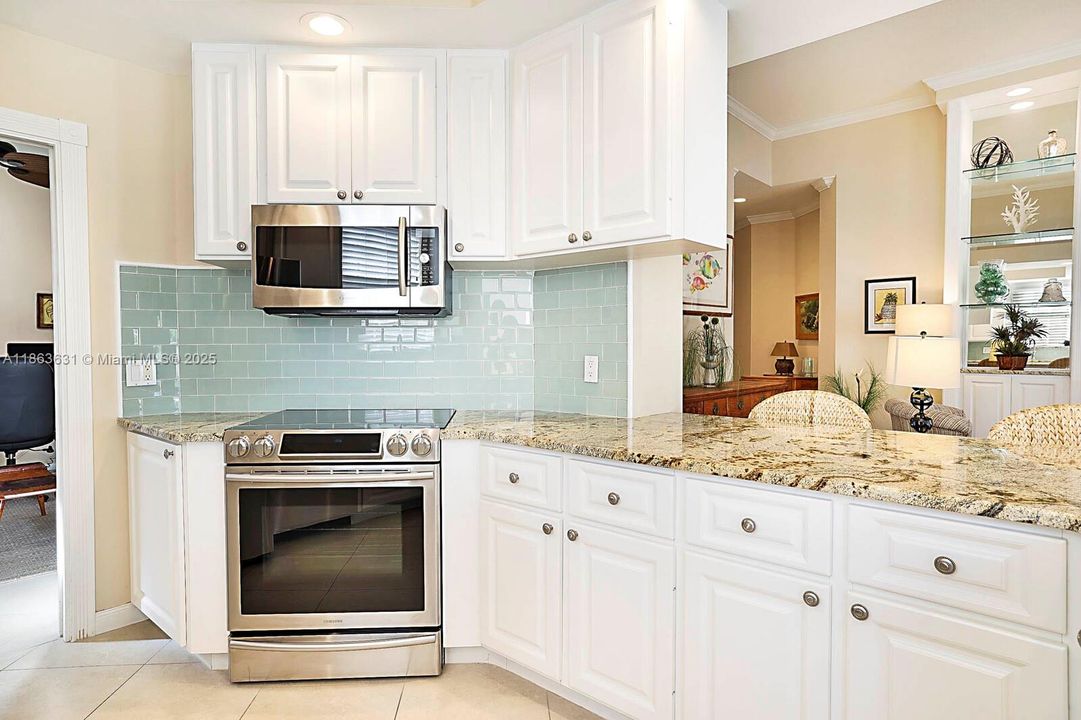 Recently Sold: $619,999 (3 beds, 2 baths, 2000 Square Feet)