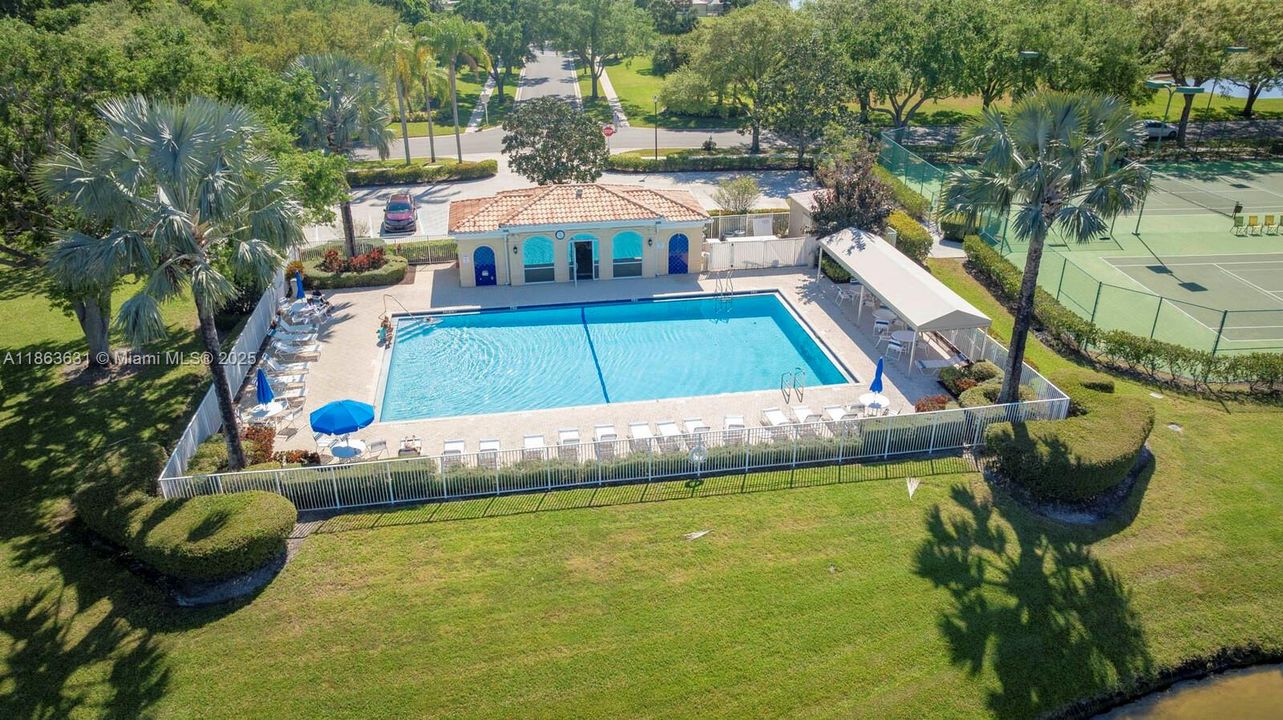 Recently Sold: $619,999 (3 beds, 2 baths, 2000 Square Feet)