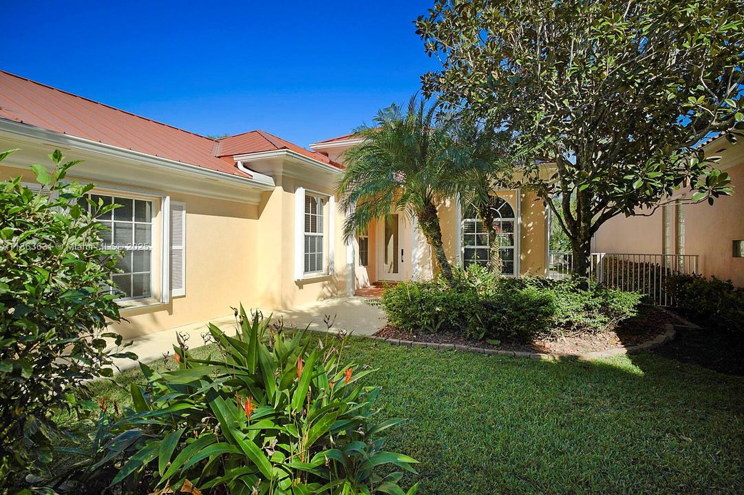 Recently Sold: $619,999 (3 beds, 2 baths, 2000 Square Feet)