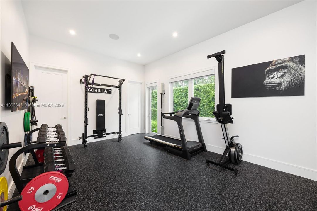 最近售出: $6,995,000 (6 贝兹, 7 浴室, 5961 平方英尺)