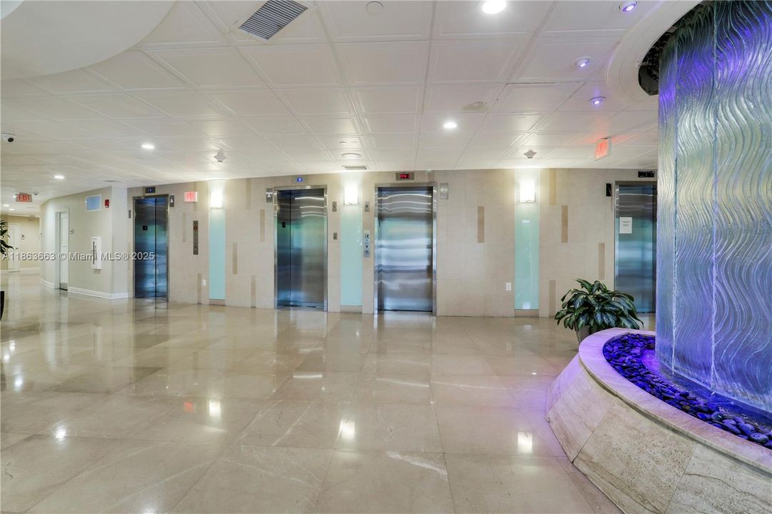 На продажу: $1,490,000 (2 спален, 2 ванн, 0 Квадратных фут)