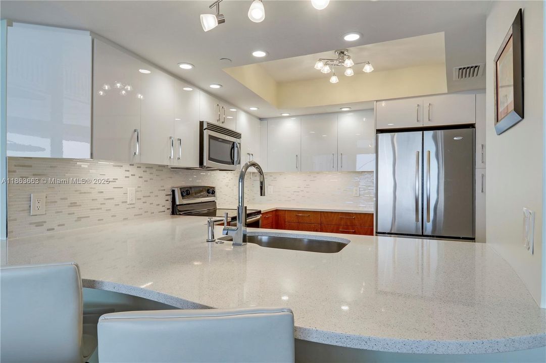 На продажу: $1,490,000 (2 спален, 2 ванн, 0 Квадратных фут)