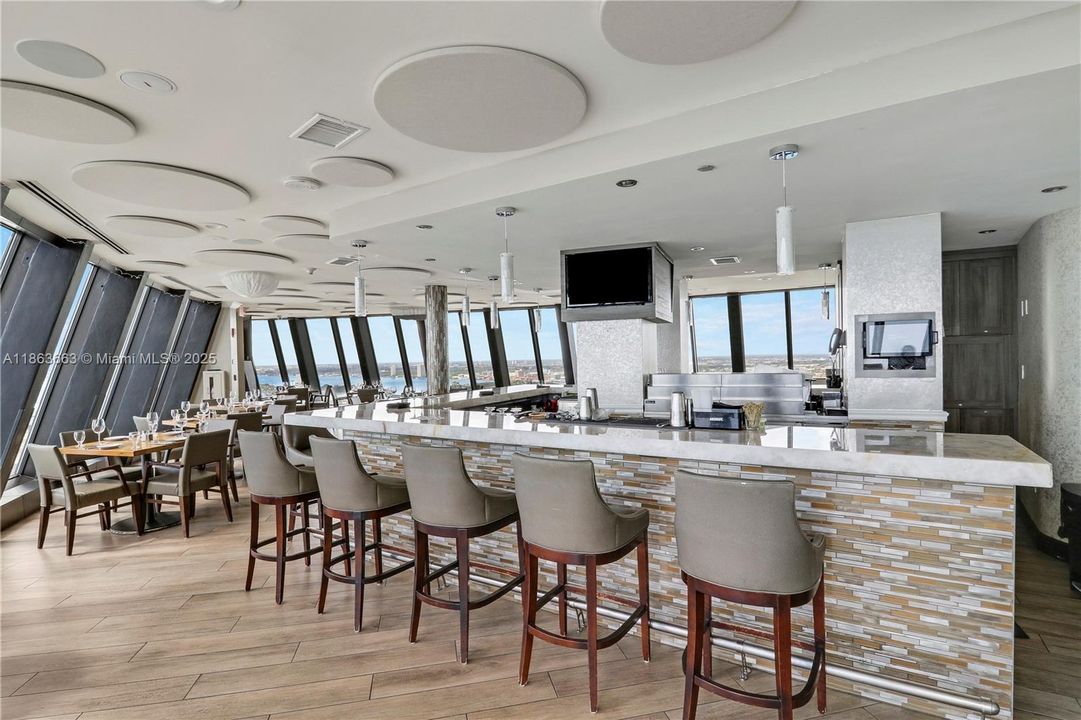 Marquis Rooftop Lounge & Restaurant