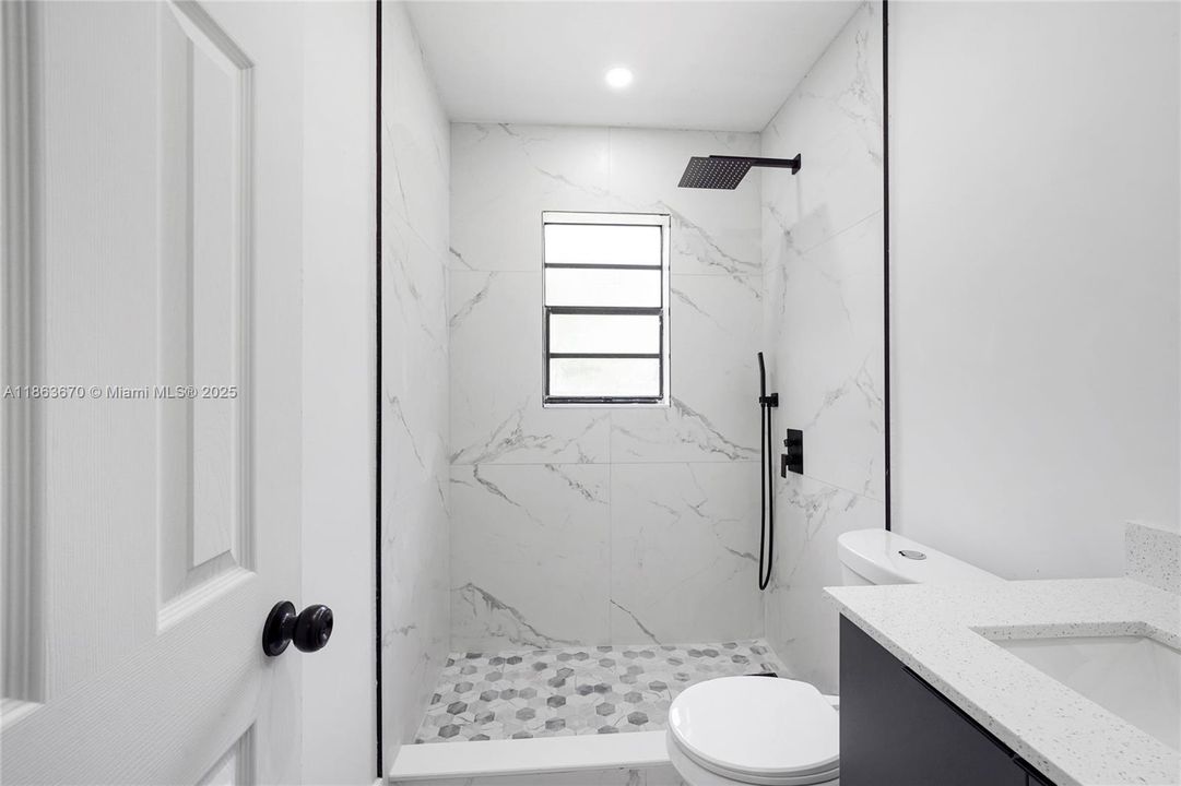 Activo con contrato: $499,900 (3 camas, 2 baños, 1356 Pies cuadrados)