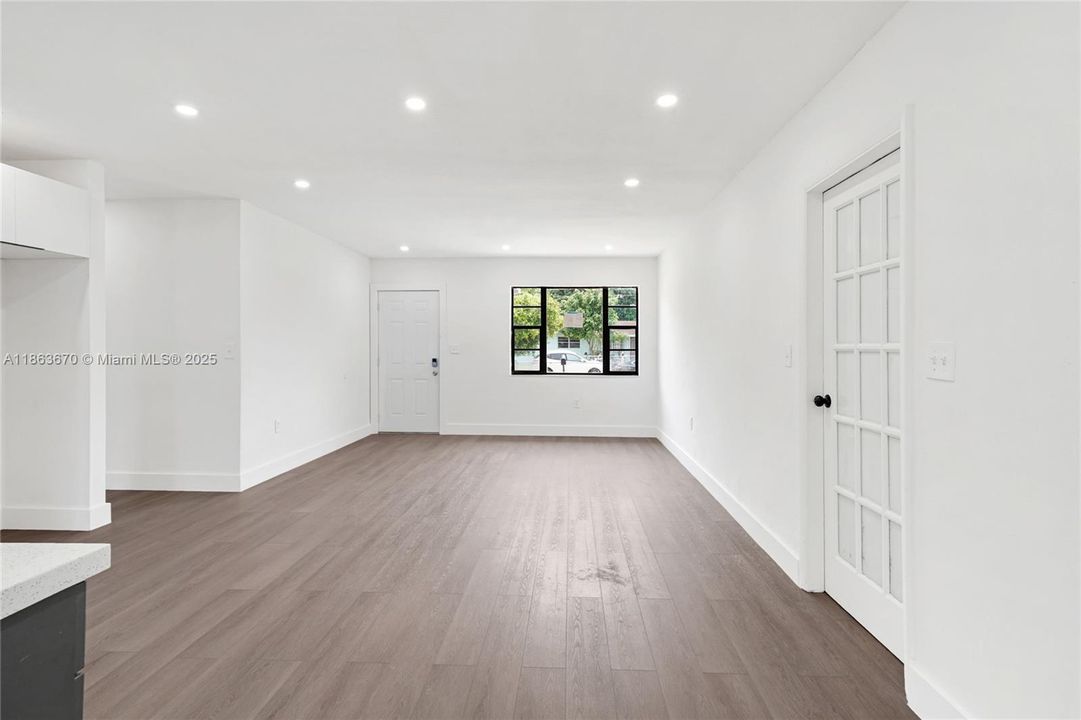 Activo con contrato: $499,900 (3 camas, 2 baños, 1356 Pies cuadrados)