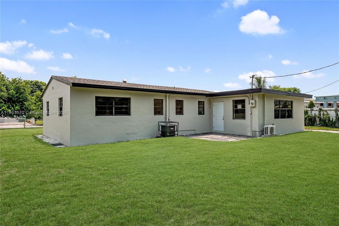 Activo con contrato: $499,900 (3 camas, 2 baños, 1356 Pies cuadrados)