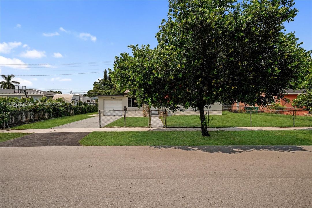 Activo con contrato: $499,900 (3 camas, 2 baños, 1356 Pies cuadrados)