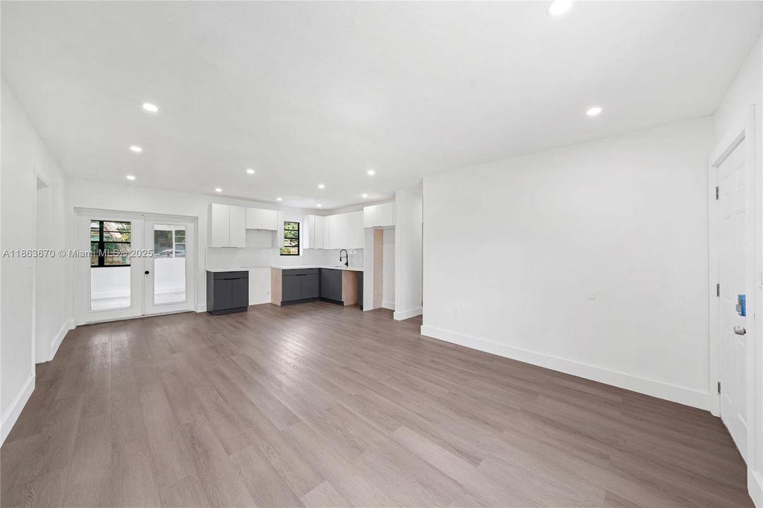 Activo con contrato: $499,900 (3 camas, 2 baños, 1356 Pies cuadrados)