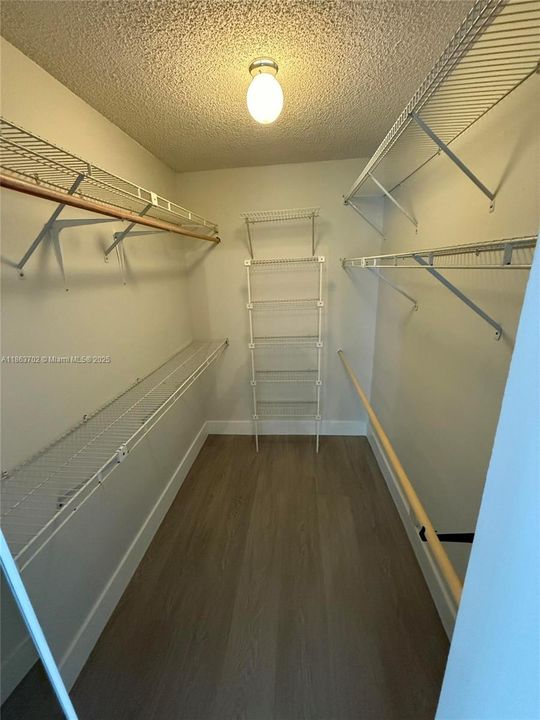 На продажу: $375,900 (2 спален, 2 ванн, 1194 Квадратных фут)