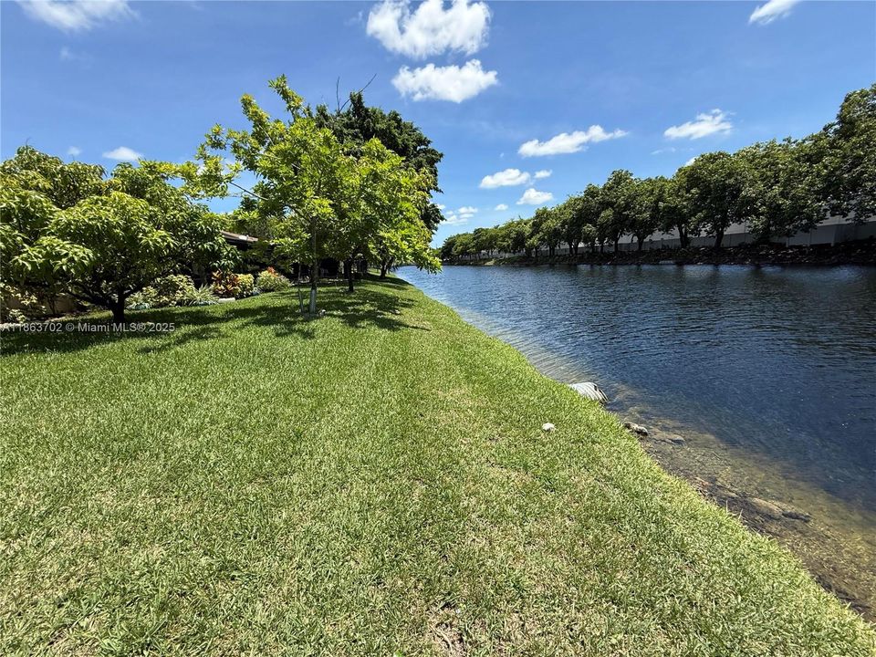 На продажу: $375,900 (2 спален, 2 ванн, 1194 Квадратных фут)