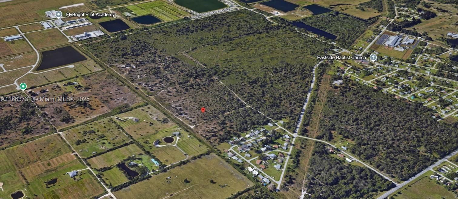 На продажу: $27,000 (0.23 acres)