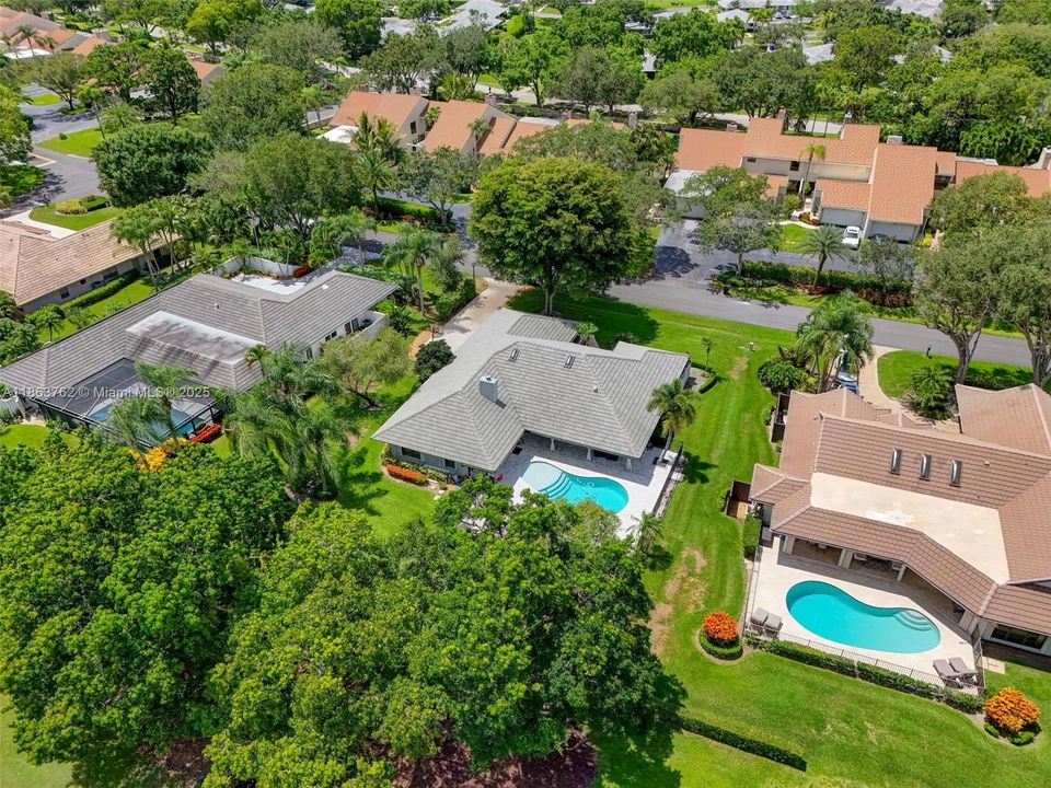 В аренду: $14,000 (4 спален, 2 ванн, 2413 Квадратных фут)