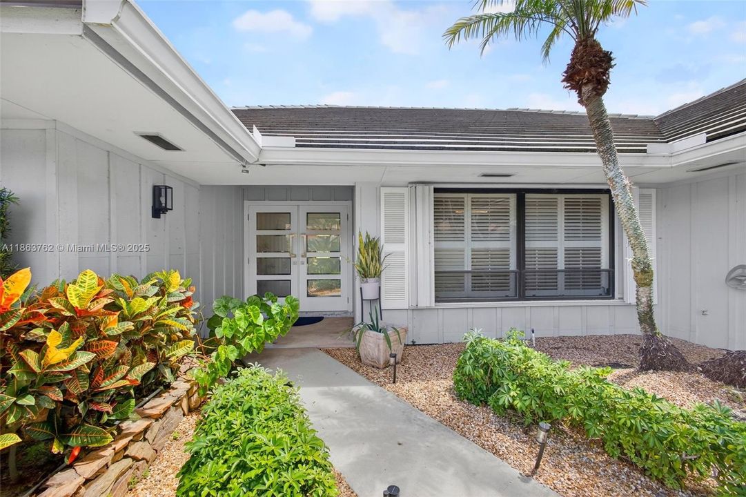 В аренду: $14,000 (4 спален, 2 ванн, 2413 Квадратных фут)