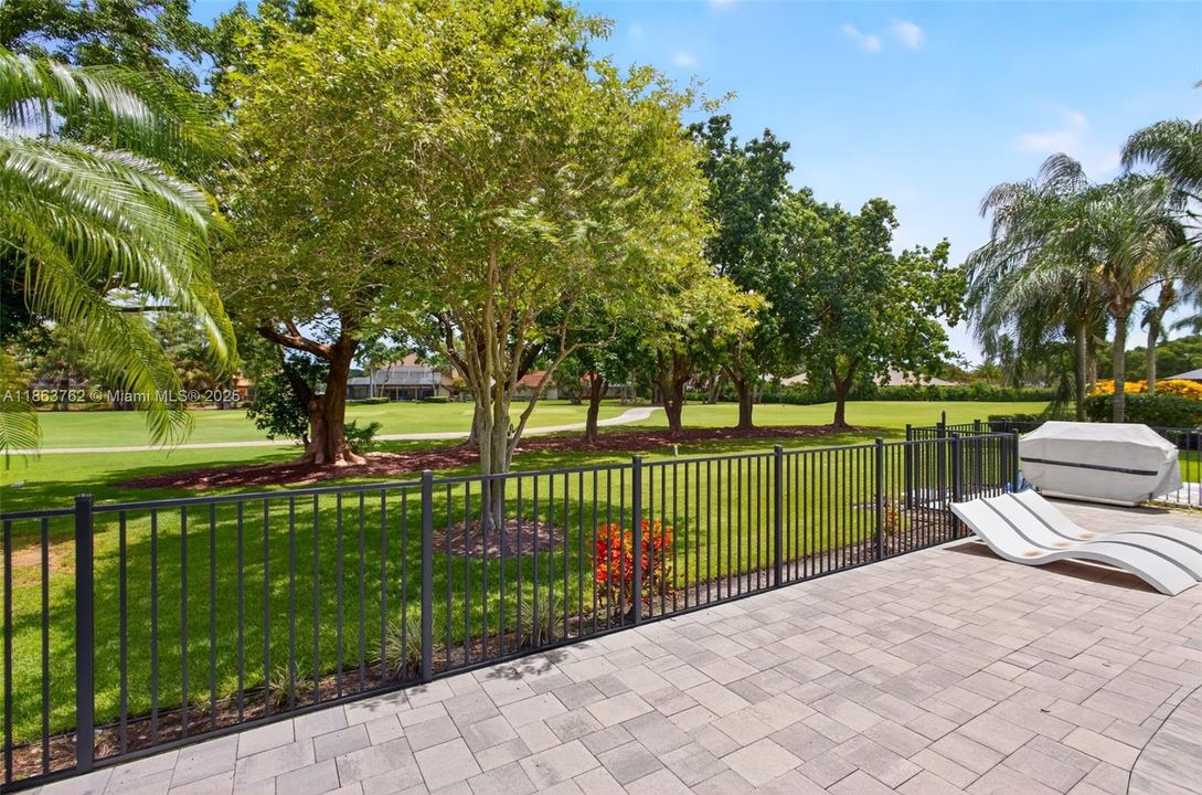 В аренду: $14,000 (4 спален, 2 ванн, 2413 Квадратных фут)