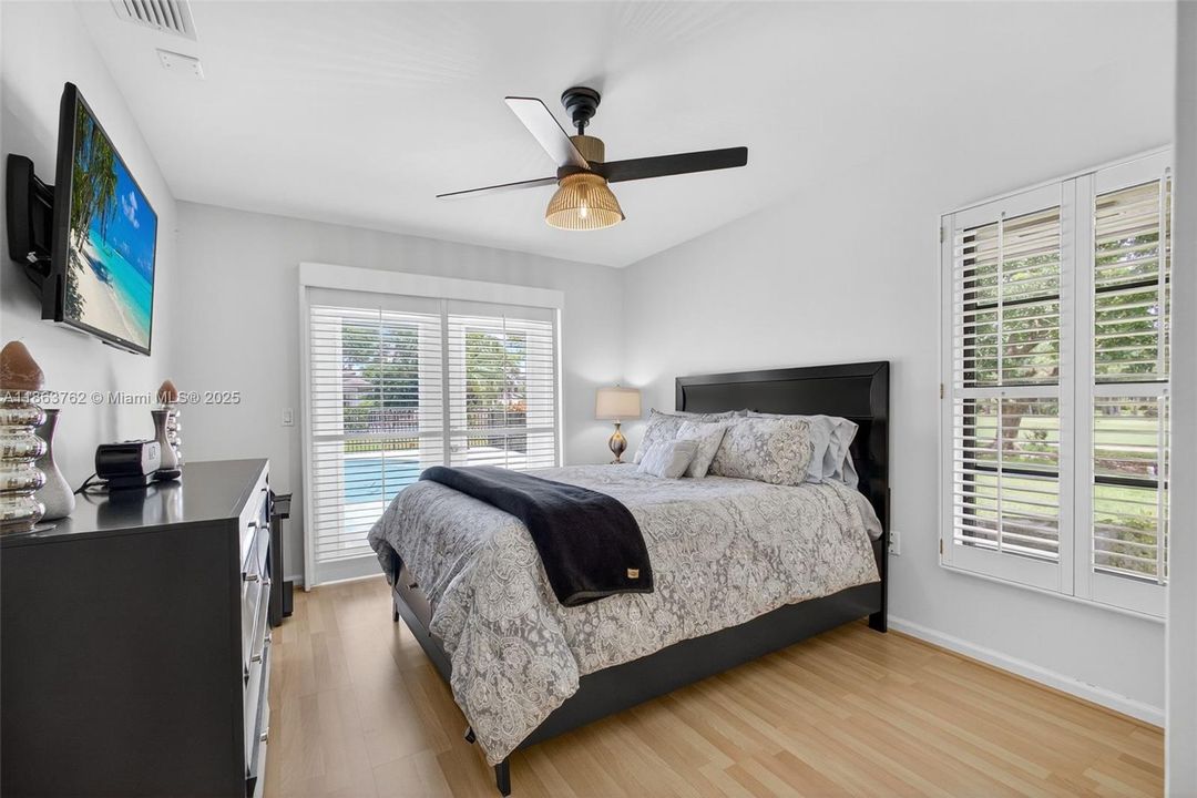 В аренду: $14,000 (4 спален, 2 ванн, 2413 Квадратных фут)