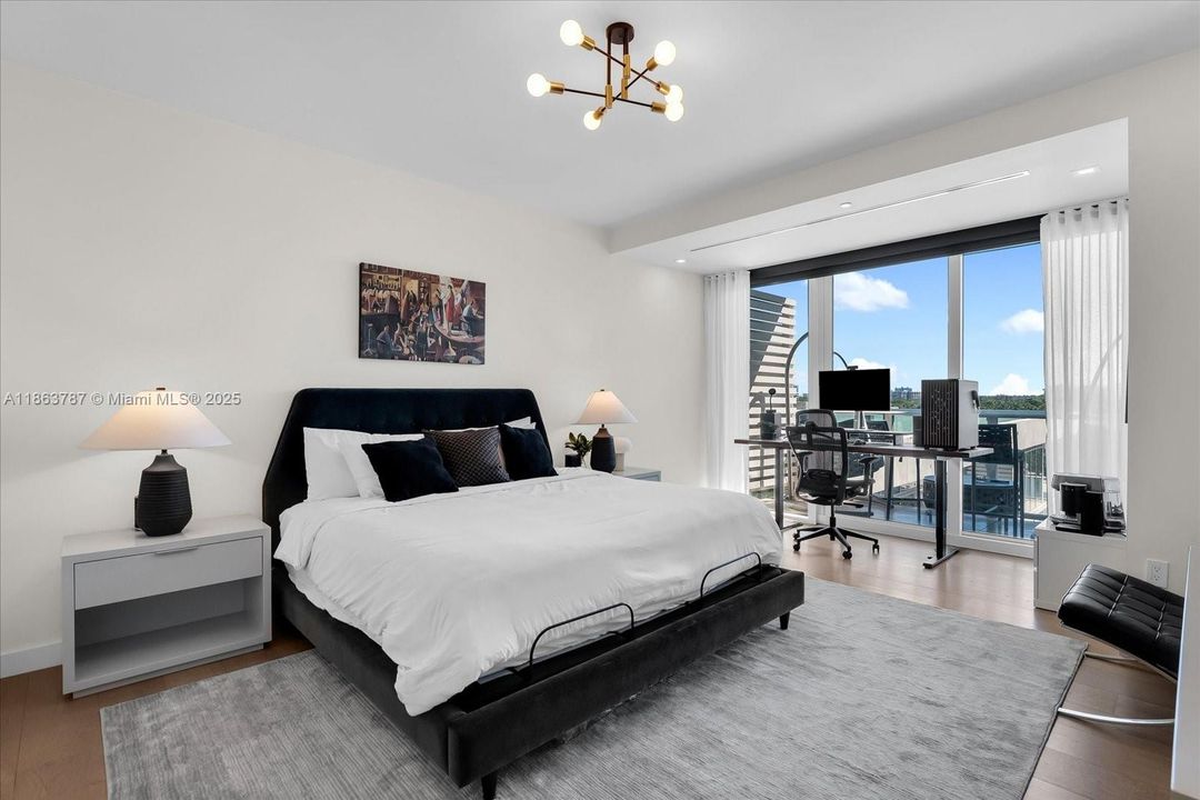 待售: $3,999,999 (3 贝兹, 3 浴室, 3232 平方英尺)