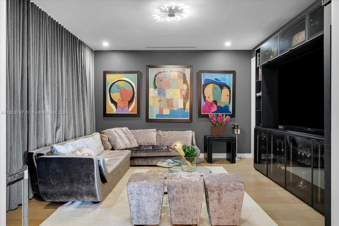 待售: $3,999,999 (3 贝兹, 3 浴室, 3232 平方英尺)