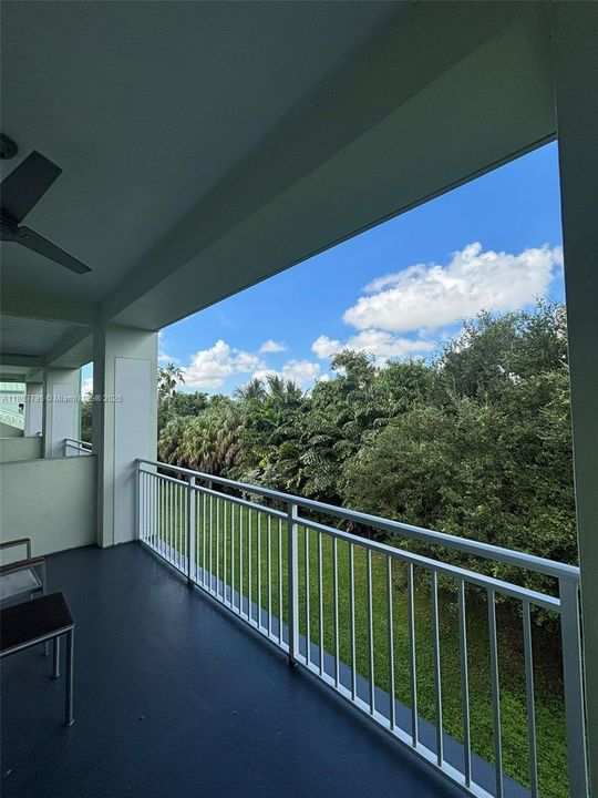 En Venta: $165,000 (3 camas, 4 baños, 2070 Pies cuadrados)