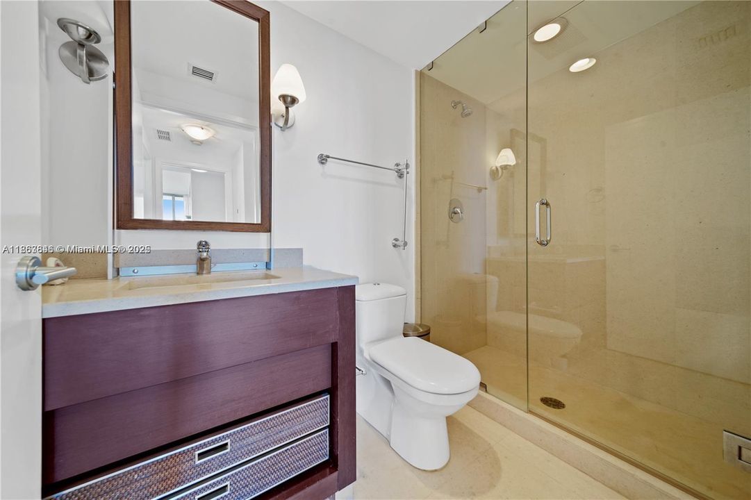 For Sale: $2,190,000 (2 beds, 2 baths, 1290 Square Feet)