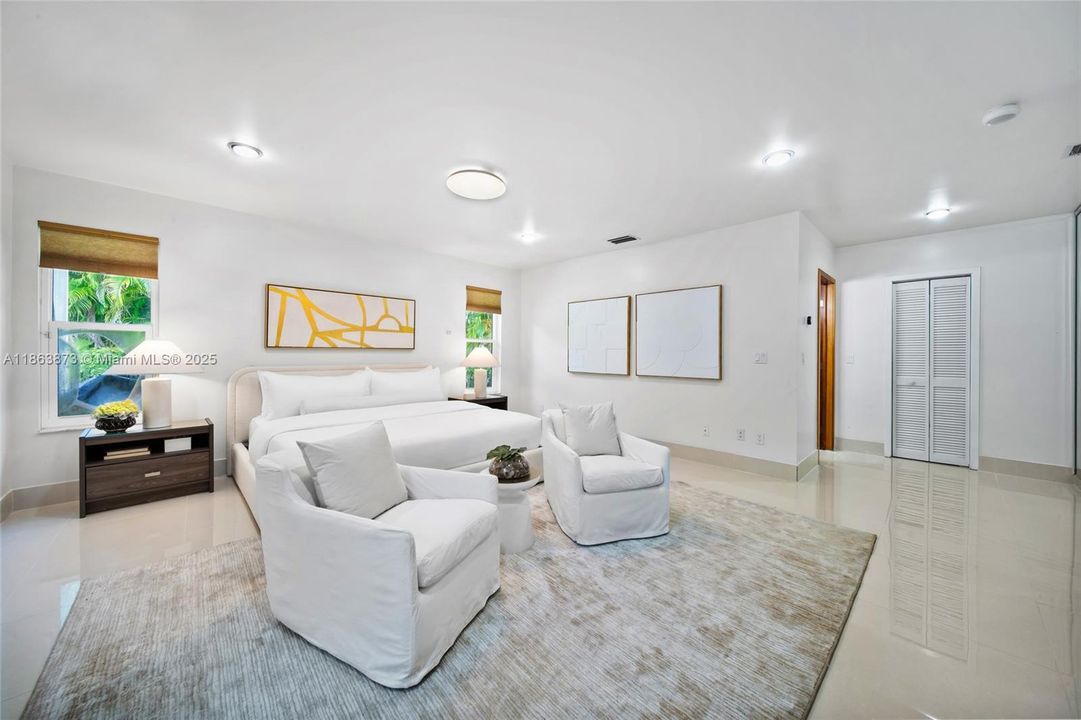 For Sale: $3,990,000 (5 beds, 5 baths, 4161 Square Feet)