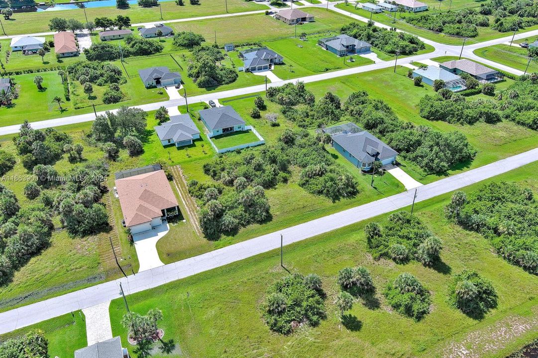 En Venta: $31,000 (0.18 acres)