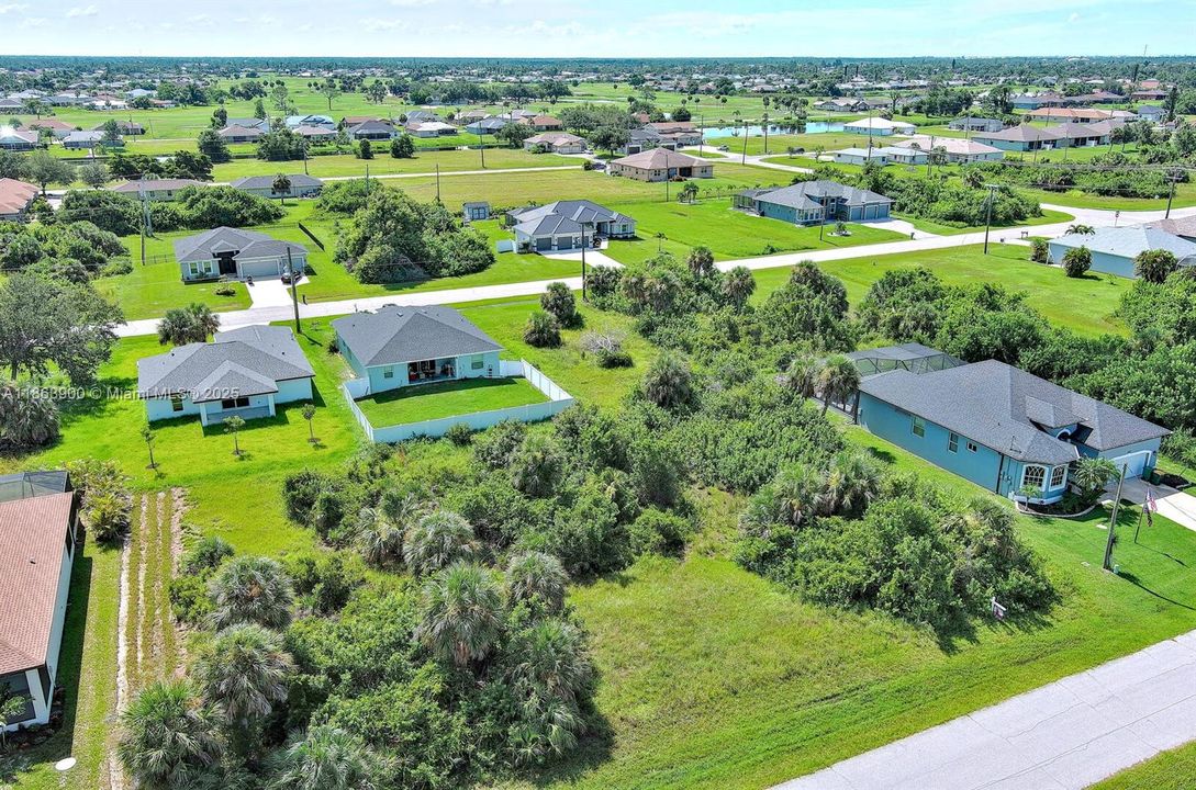 En Venta: $31,000 (0.18 acres)