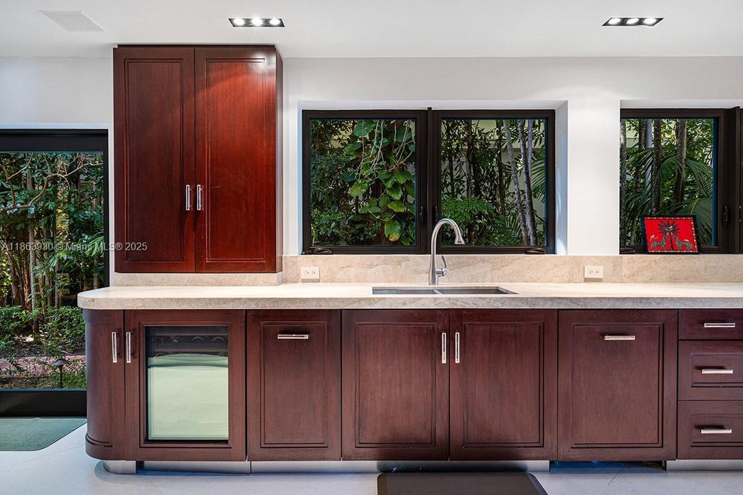 Active With Contract: $45,000 (5 beds, 6 baths, 5848 Square Feet)