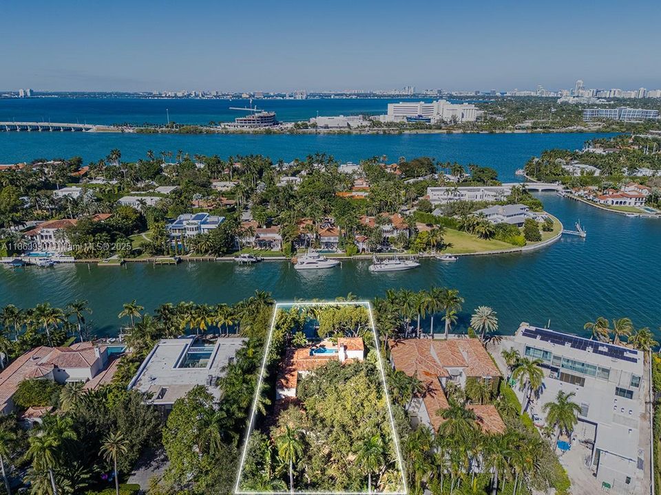 Active With Contract: $45,000 (5 beds, 6 baths, 5848 Square Feet)