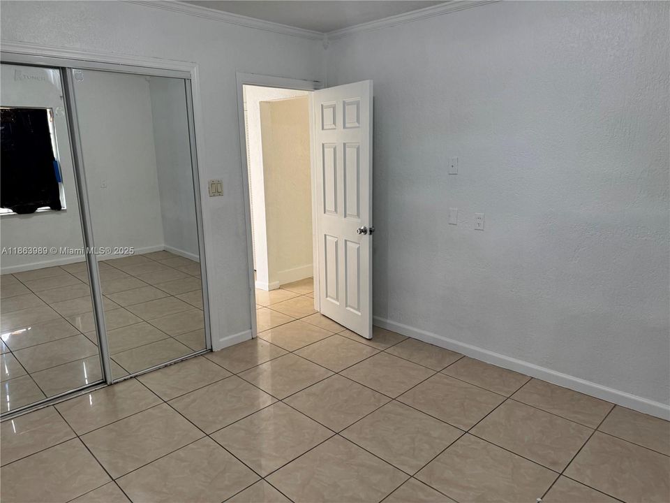 En Venta: $375,000 (3 camas, 2 baños, 1027 Pies cuadrados)